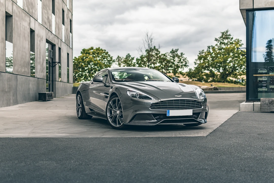 2016 Aston Martin Vanquish 2nd Gen - Image 9 of 31