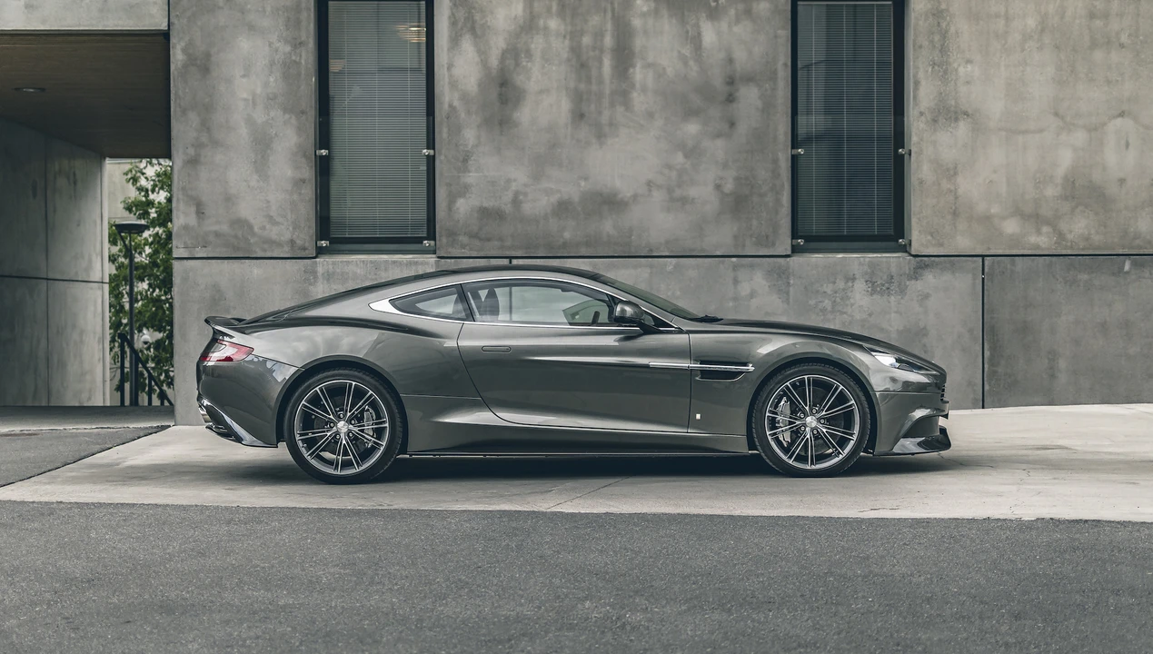 2016 Aston Martin Vanquish 2nd Gen - Image 7 of 31