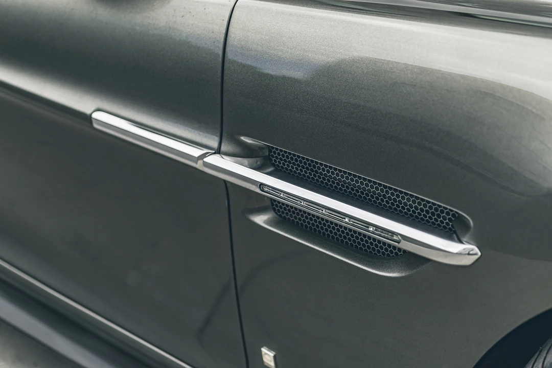 2016 Aston Martin Vanquish 2nd Gen - Image 30 of 31