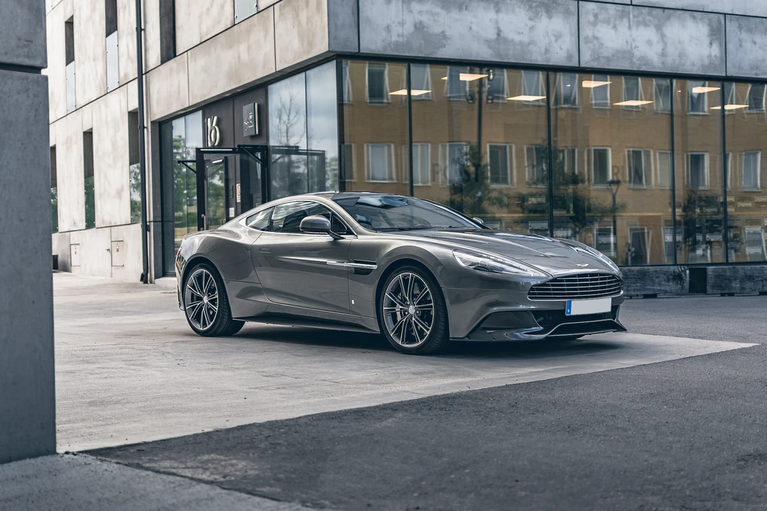 2016 Aston Martin Vanquish 2nd Gen - Image 8 of 31