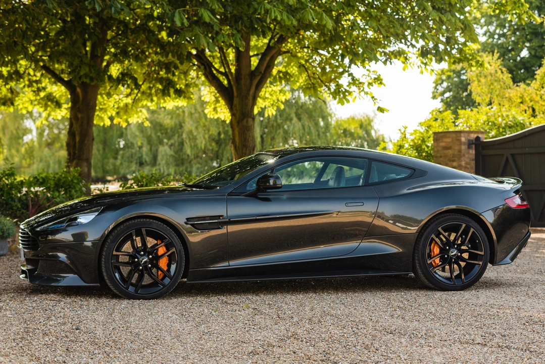 2016 Aston Martin Vanquish 2nd Gen - Image 5 of 31