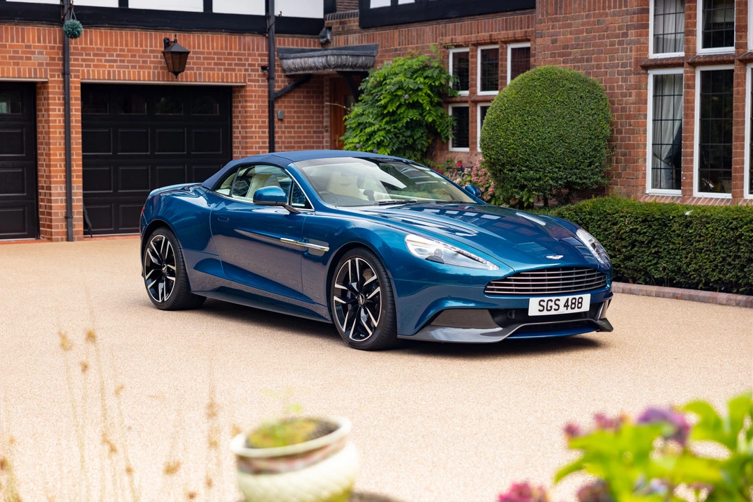 2016 Aston Martin Vanquish 2nd Gen - Image 15 of 31