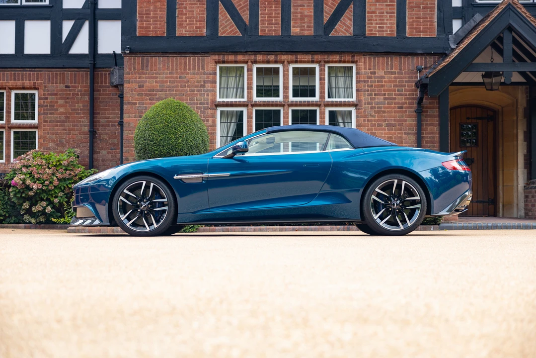 2016 Aston Martin Vanquish 2nd Gen - Image 16 of 31