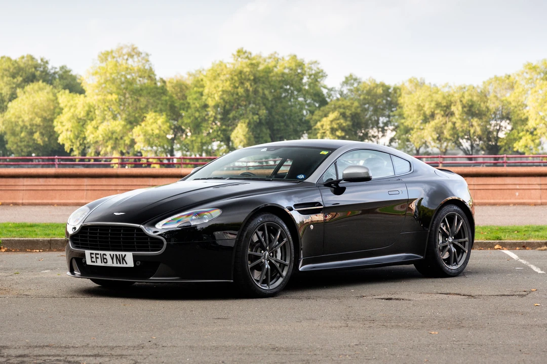 2016 Aston Martin V8 Vantage (2006-2017) - Image 2 of 31