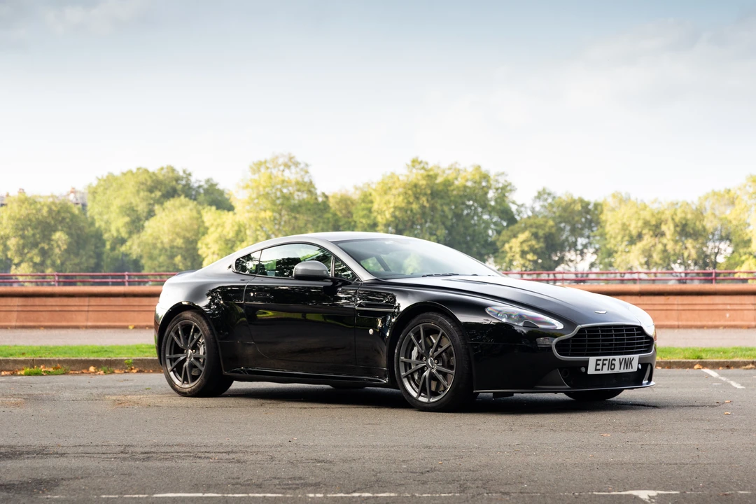 2016 Aston Martin V8 Vantage (2006-2017) - Image 12 of 31