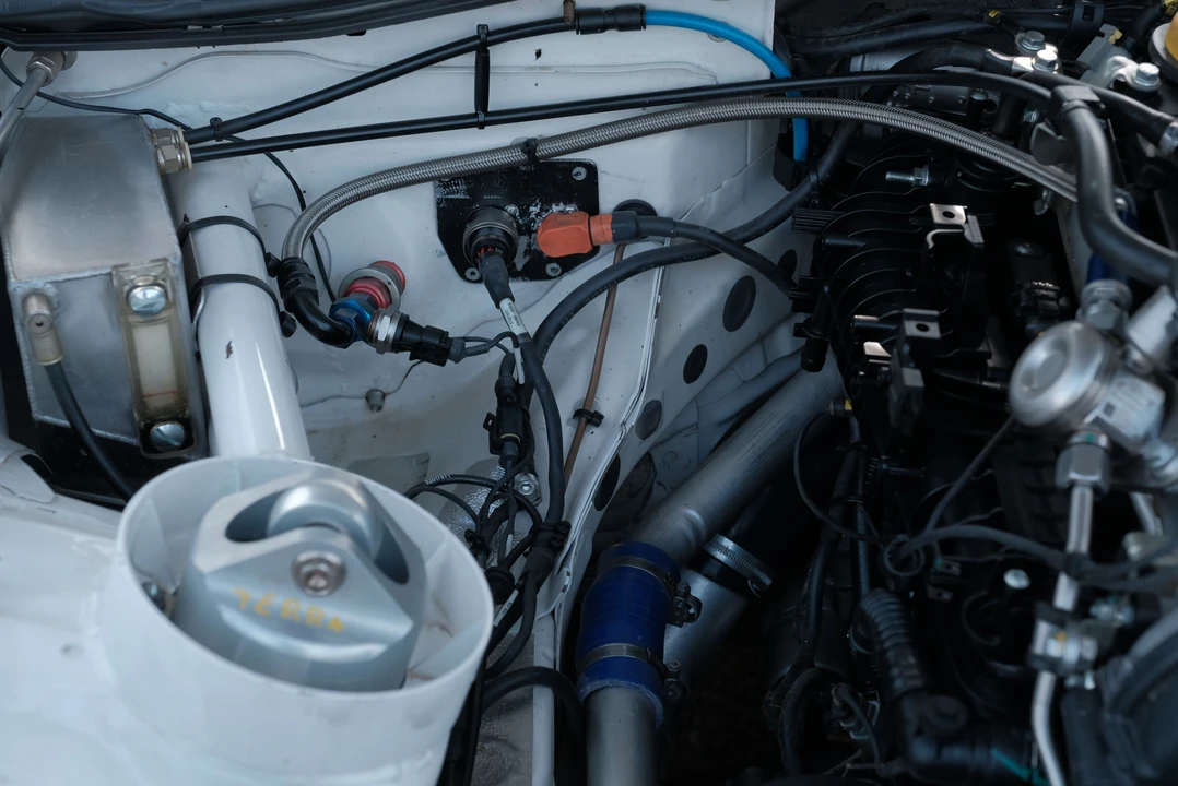 2016 Abarth - Image 24 of 31