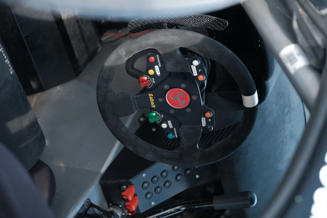 2016 Abarth - Image 11 of 31