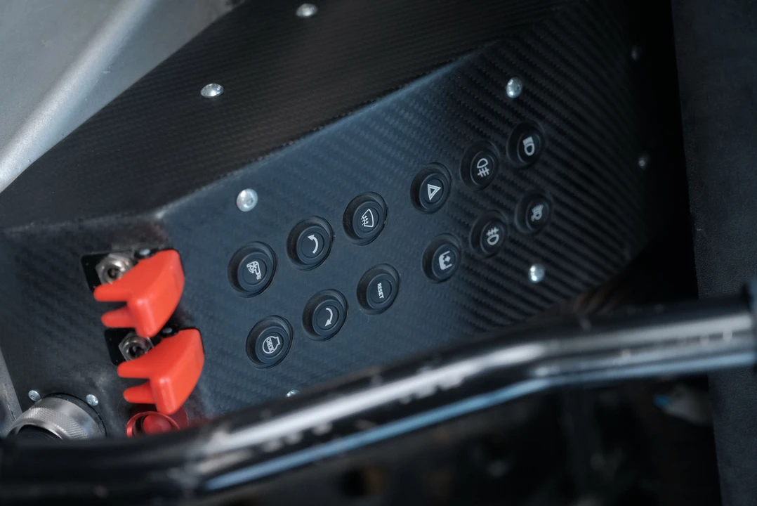 2016 Abarth - Image 8 of 31