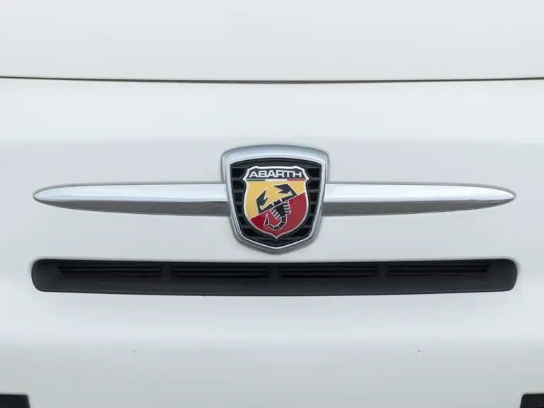 2016 Abarth - Image 6 of 31