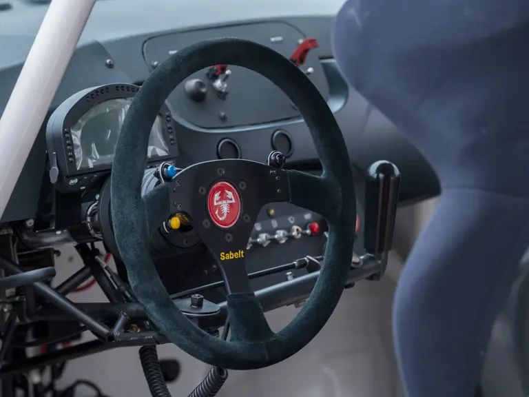 2016 Abarth - Image 4 of 31
