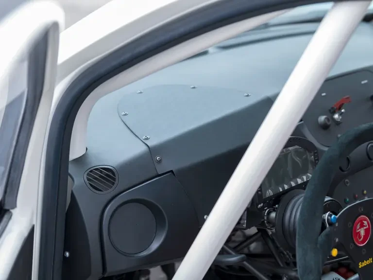 2016 Abarth - Image 21 of 31