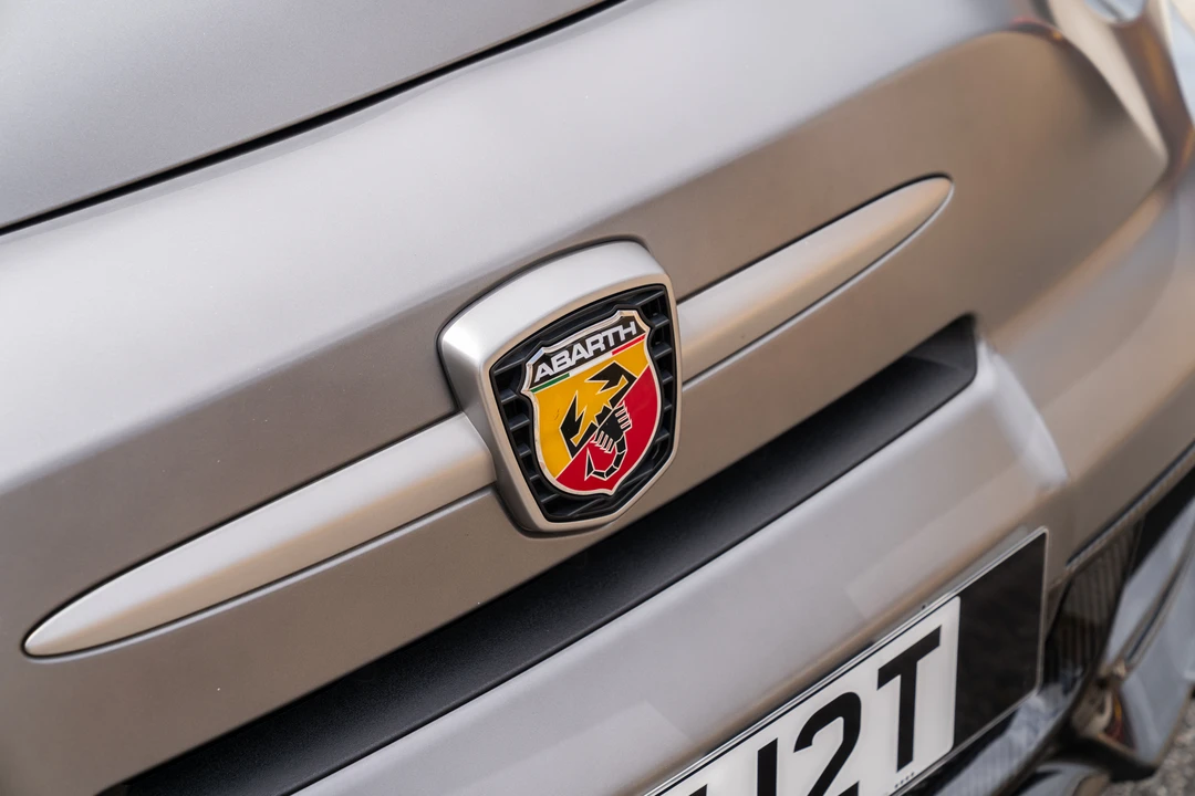 2016 Fiat Abarth 500 - Image 12 of 31