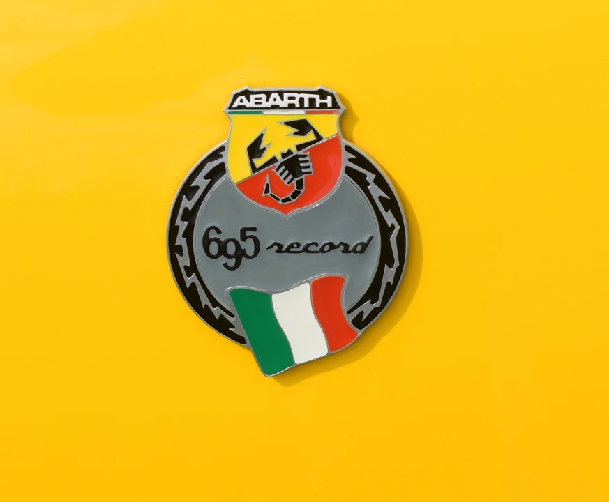 2016 Fiat Abarth 500 - Image 12 of 31