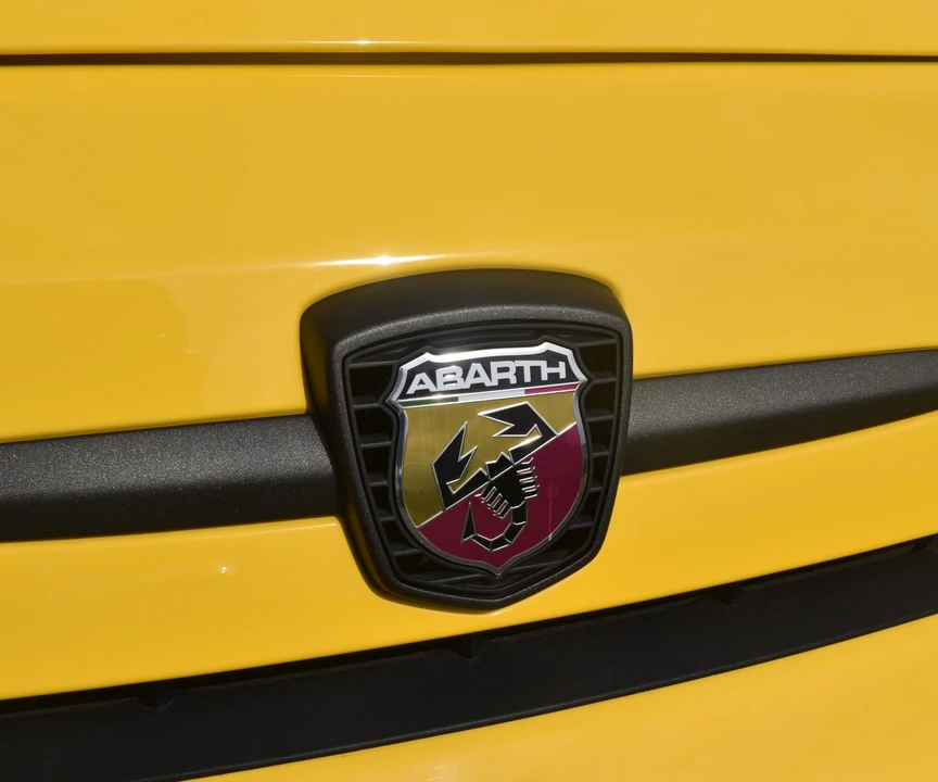 2016 Fiat Abarth 500 - Image 22 of 31