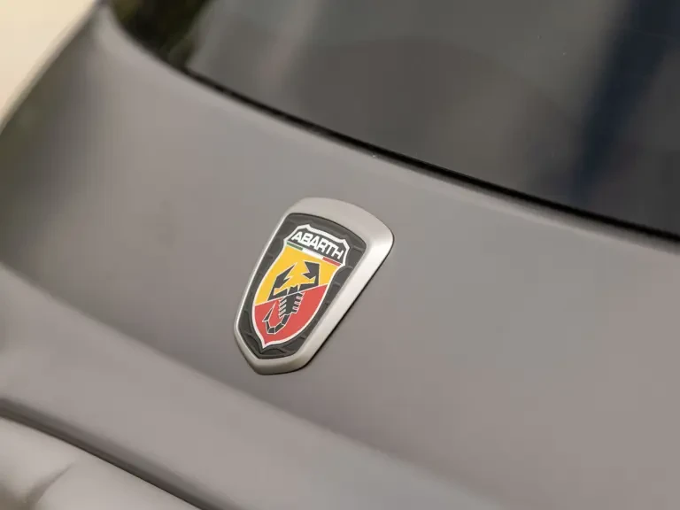 2016 Abarth - Image 26 of 31