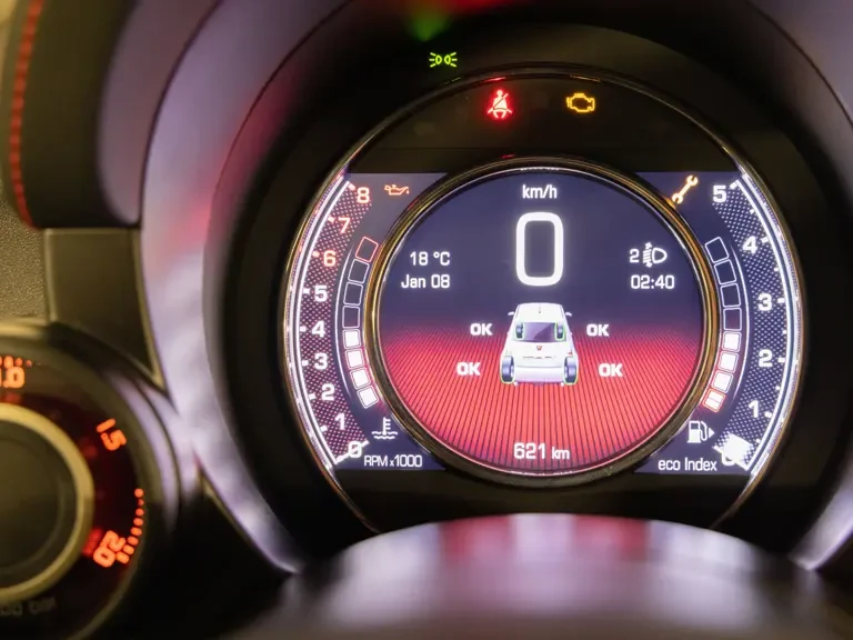 2016 Abarth - Image 12 of 31