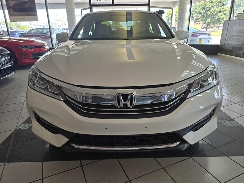 2016 Honda Accord 9th Gen - Image 2 of 4
