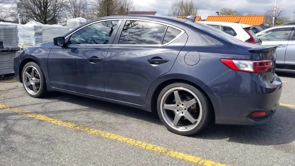 2016 Acura ILX - Image 2 of 10