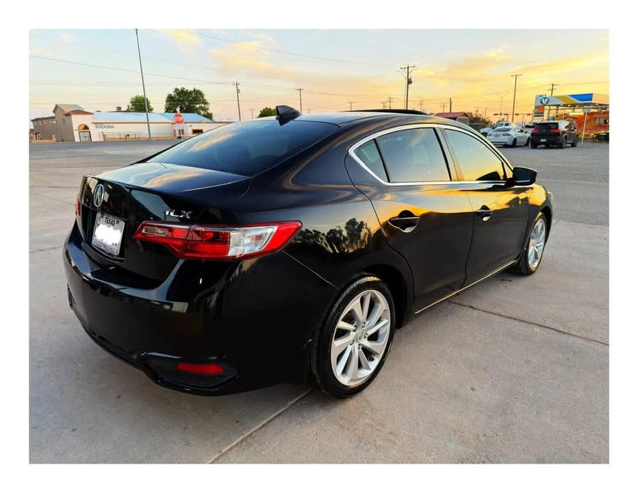 2016 Acura ILX - Image 4 of 11