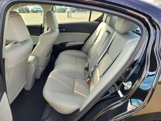 2016 Acura ILX - Image 12 of 12