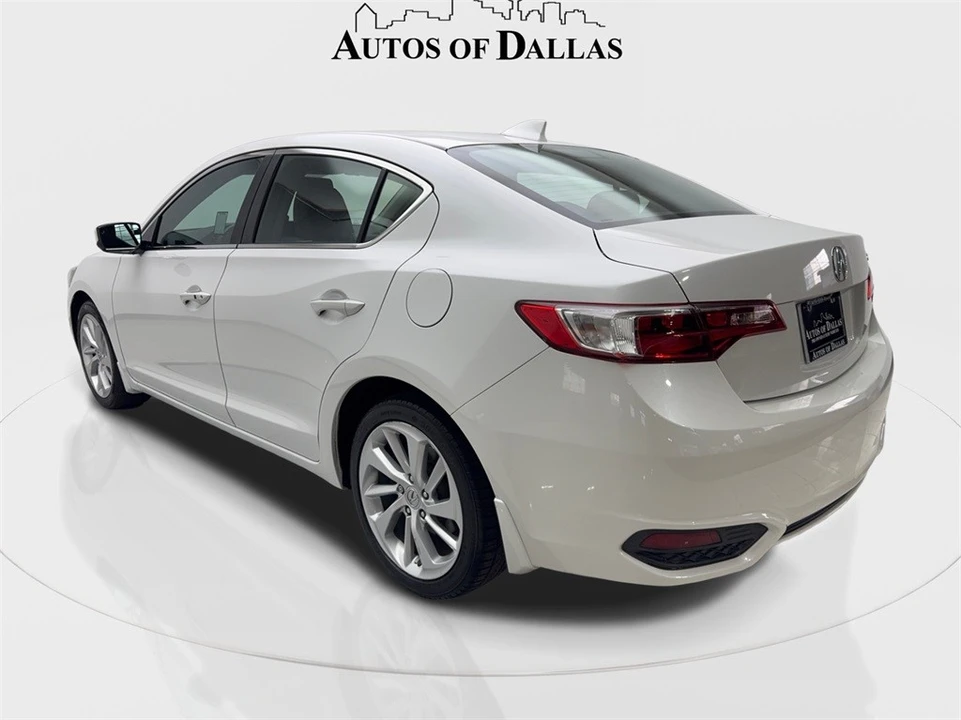 2016 Acura ILX - Image 9 of 12