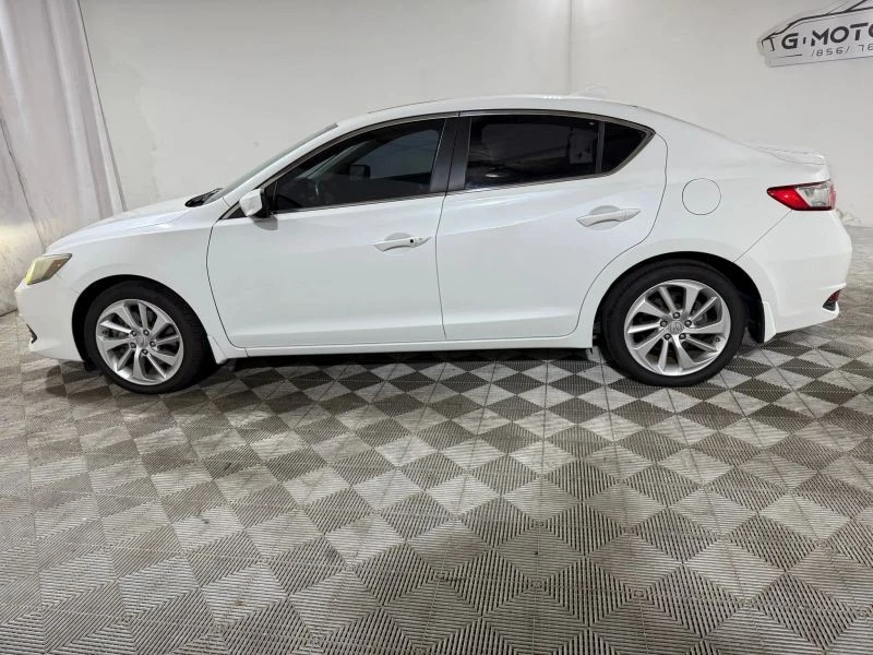 2016 Acura ILX - Image 5 of 12