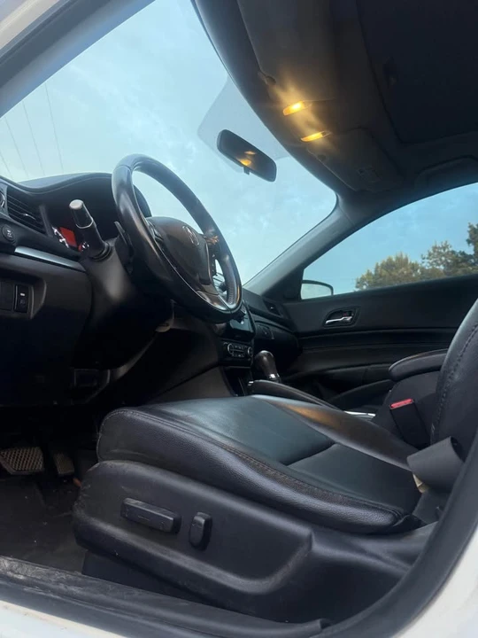 2016 Acura ILX - Image 5 of 9
