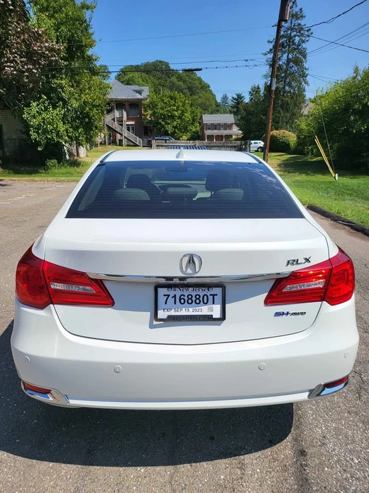 2016 Acura RLX - Image 2 of 11