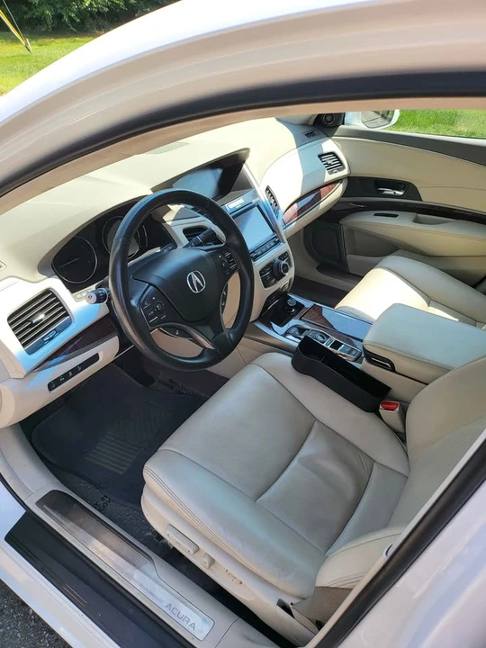 2016 Acura RLX - Image 8 of 11