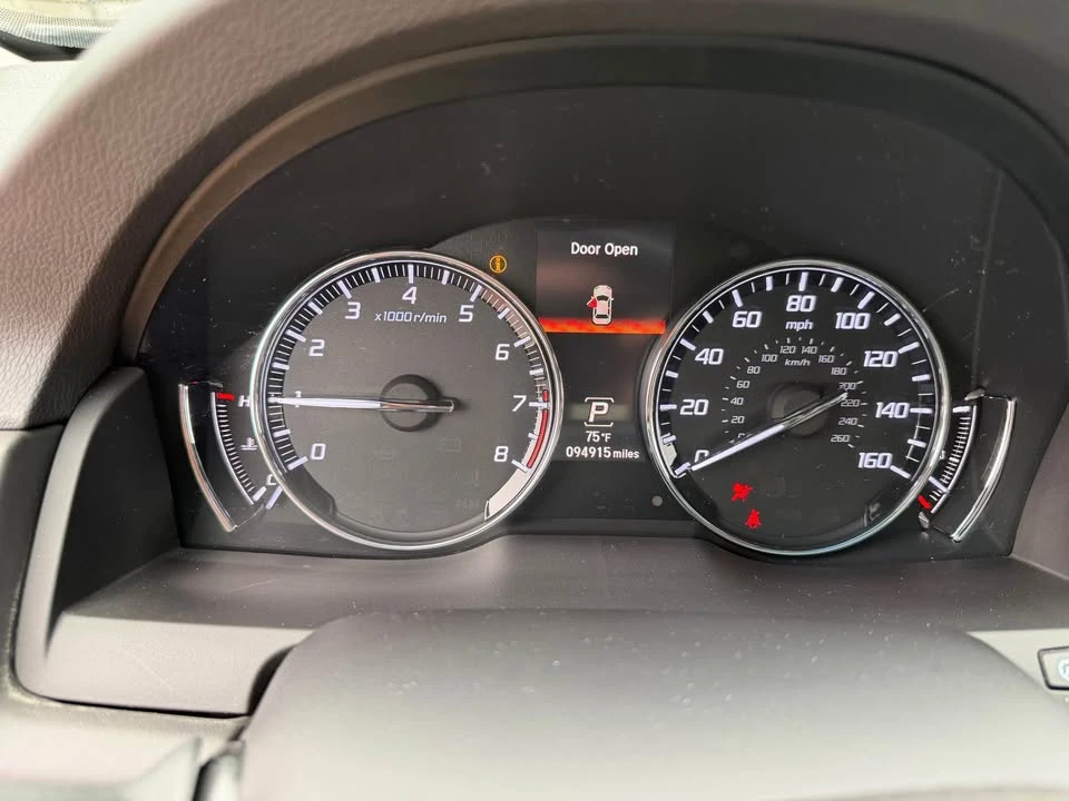 2016 Acura RLX - Image 14 of 17