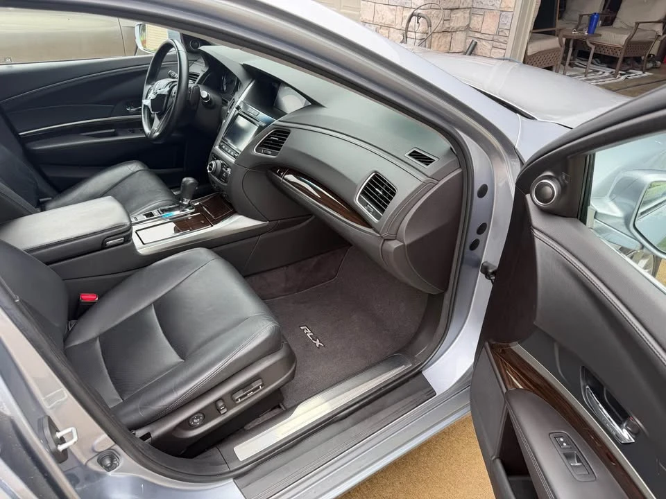 2016 Acura RLX - Image 8 of 17