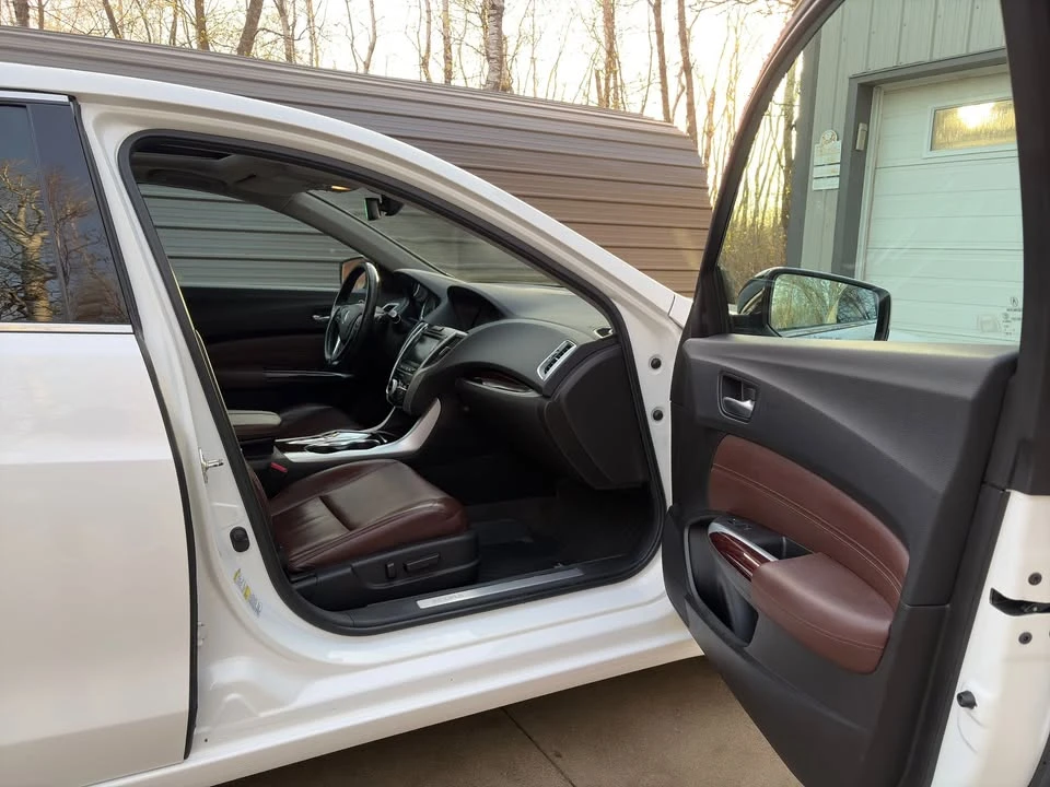 2016 Acura TLX 1st Gen - Image 7 of 8