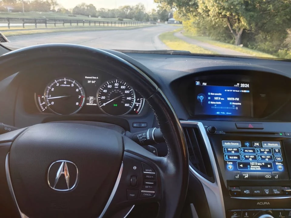 2016 Acura TLX 1st Gen - Image 5 of 6