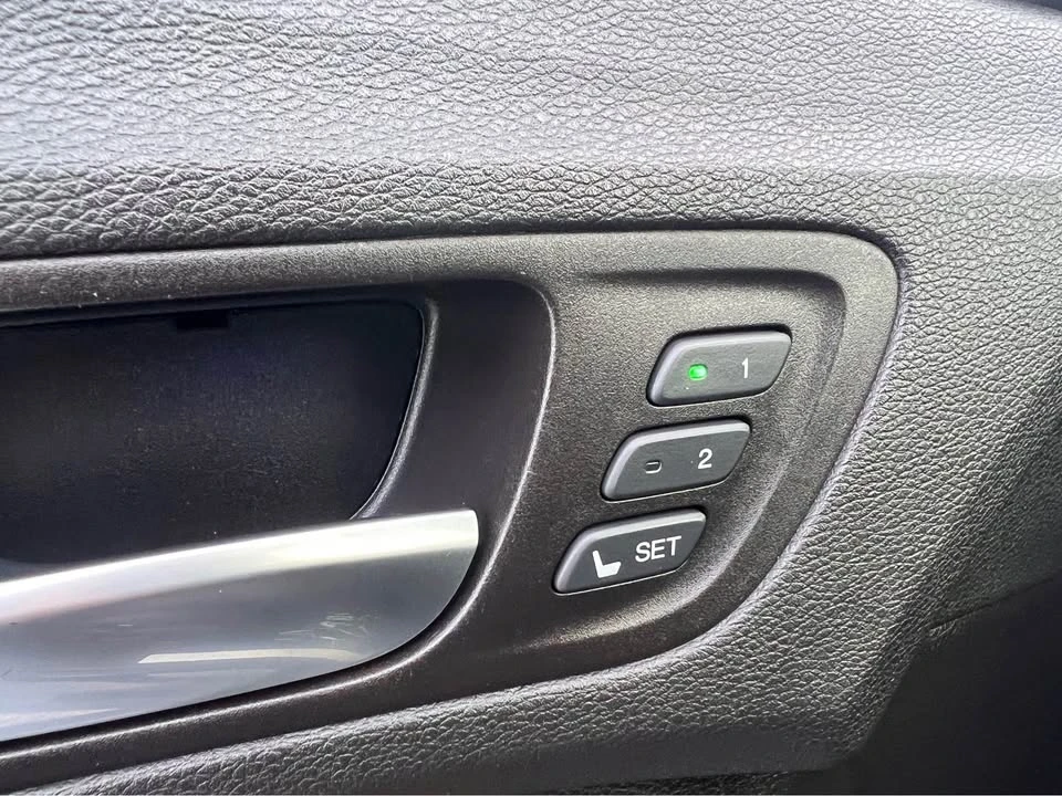 2016 Acura TLX 1st Gen - Image 16 of 20