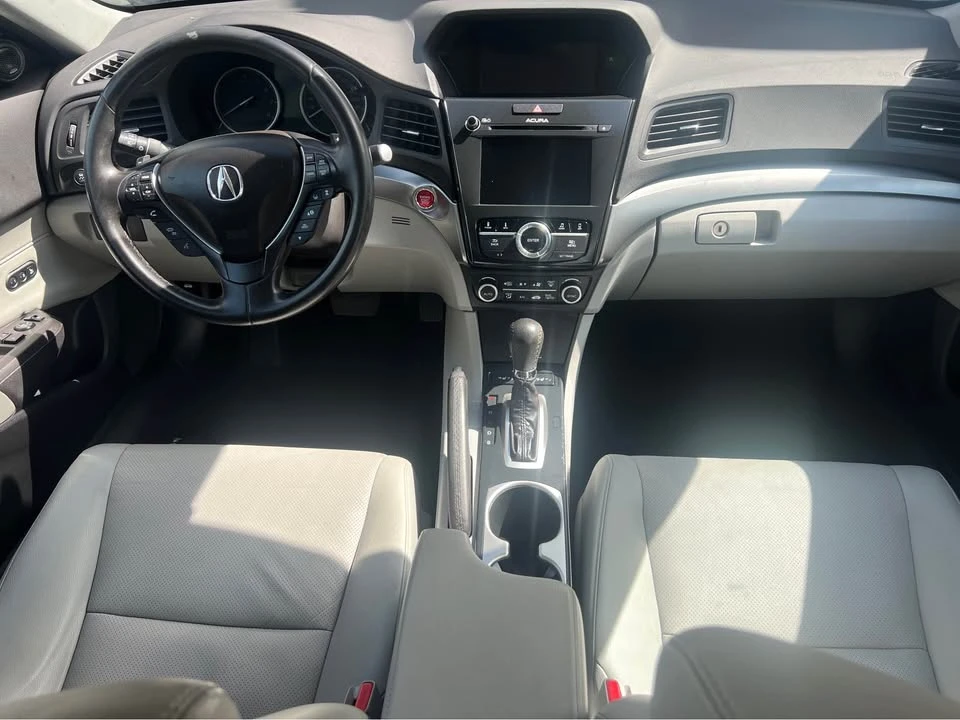 2016 Acura ILX - Image 10 of 13