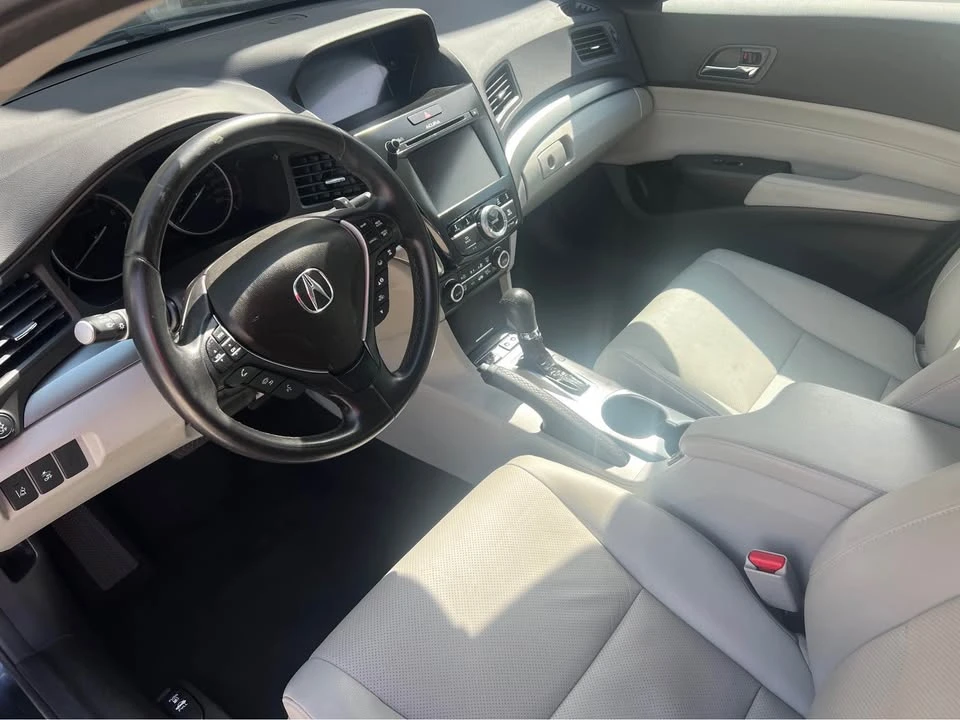 2016 Acura ILX - Image 9 of 13