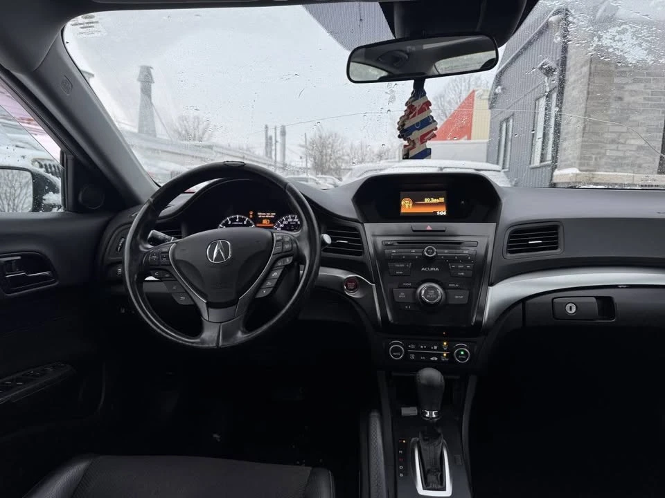 2016 Acura ILX - Image 12 of 20