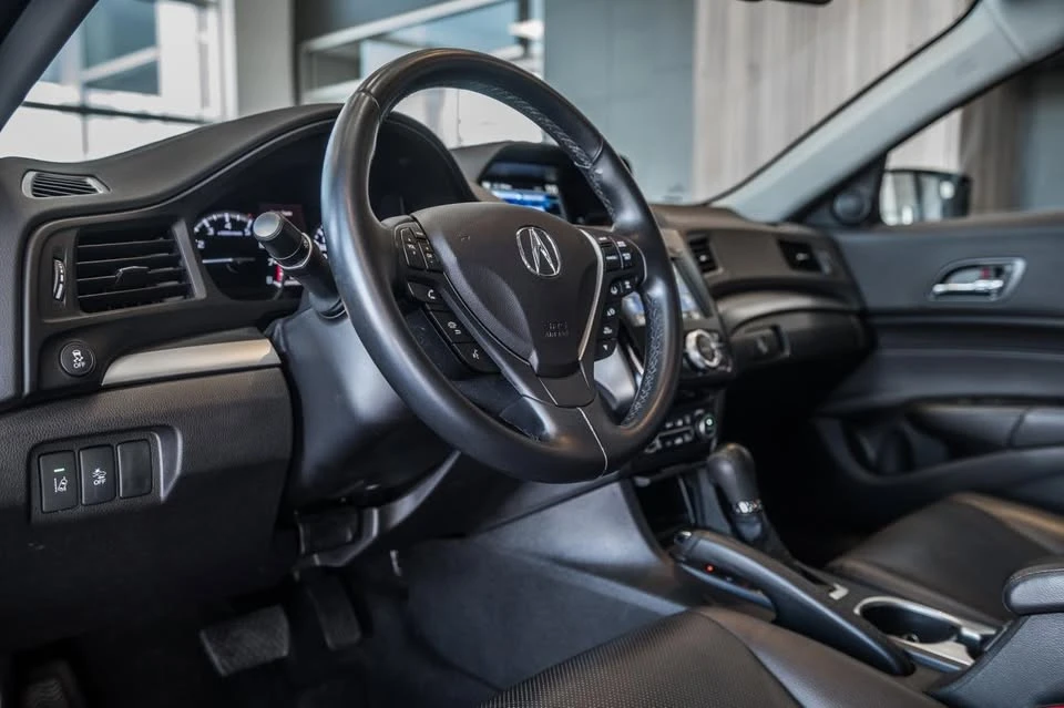 2016 Acura ILX - Image 13 of 20