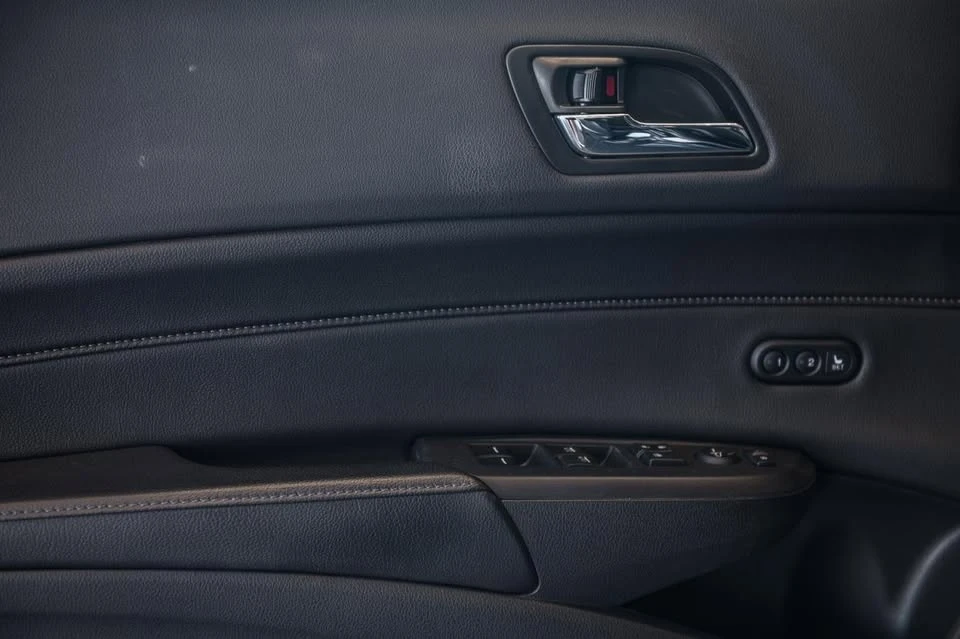 2016 Acura ILX - Image 10 of 20