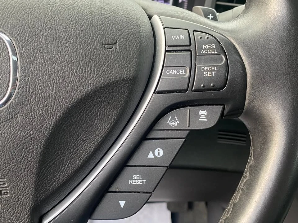 2016 Acura ILX - Image 14 of 20