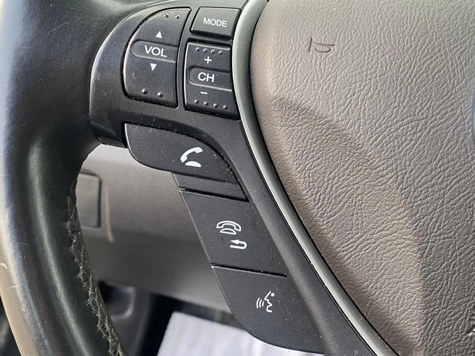 2016 Acura ILX - Image 15 of 20