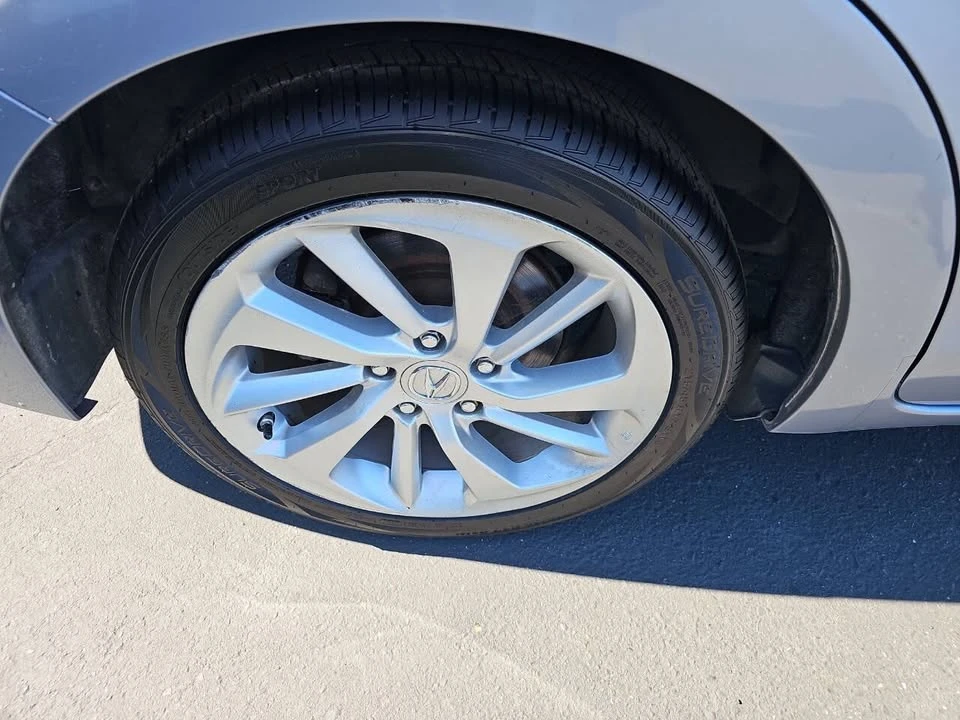 2016 Acura ILX - Image 9 of 20