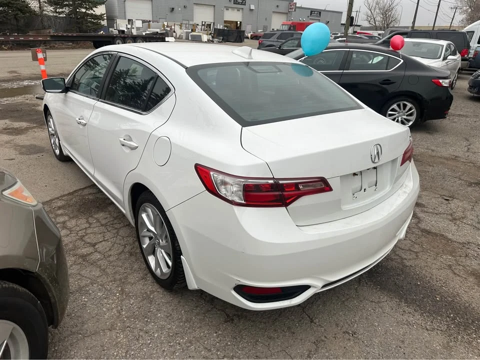 2016 Acura ILX - Image 4 of 15