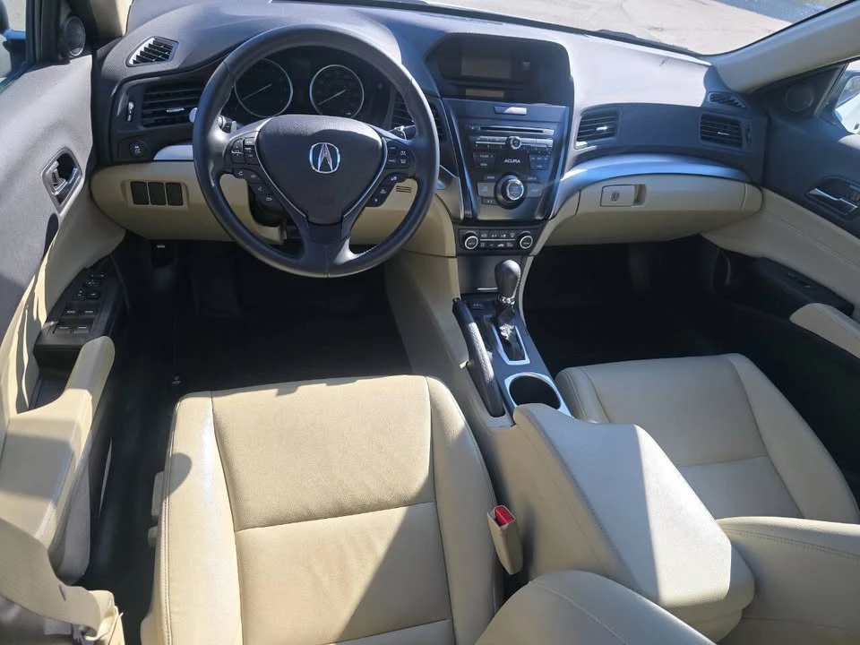 2016 Acura ILX - Image 11 of 20