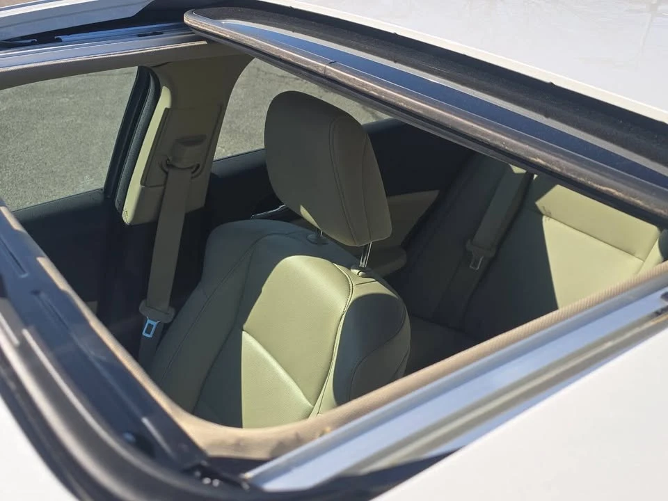 2016 Acura ILX - Image 10 of 20