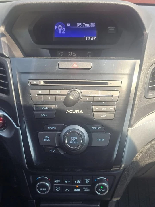 2016 Acura ILX - Image 12 of 20