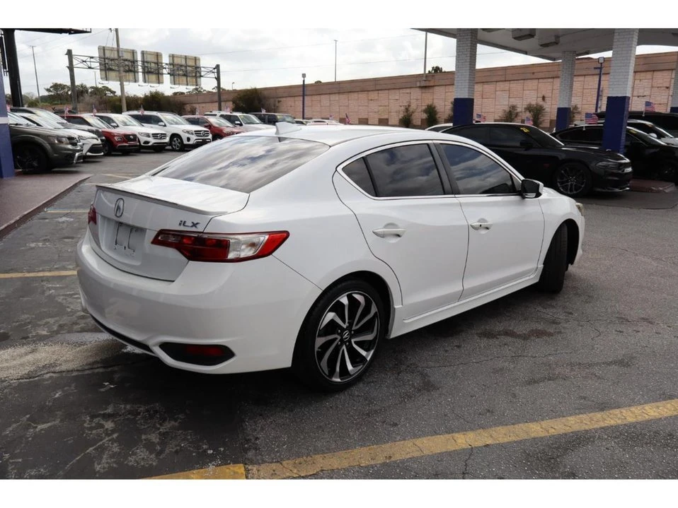 2016 Acura ILX - Image 4 of 20