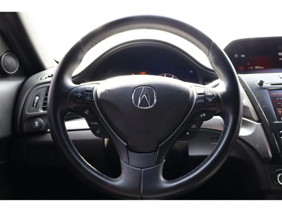 2016 Acura ILX - Image 18 of 20