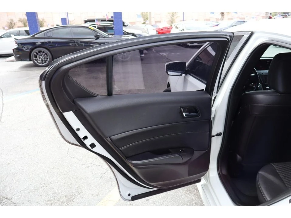 2016 Acura ILX - Image 12 of 20