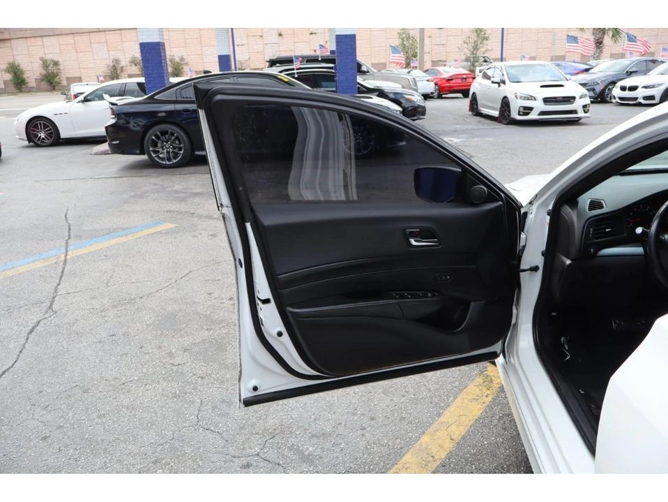 2016 Acura ILX - Image 9 of 20